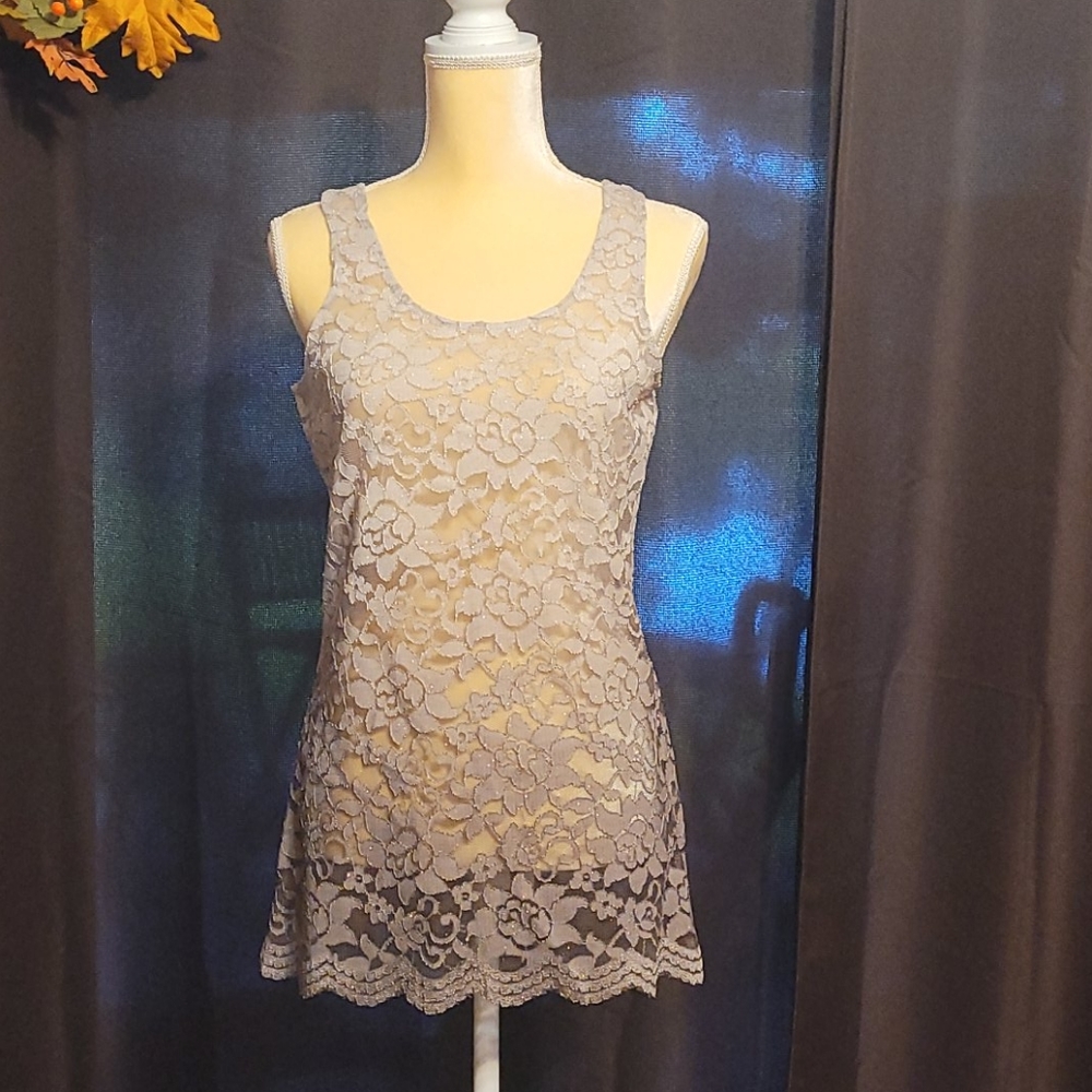 Gorgeous, sheer BKE tank top